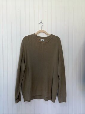 H&M Men's ribbed relaxed fit cotton Crewneck Sweater in tan brown